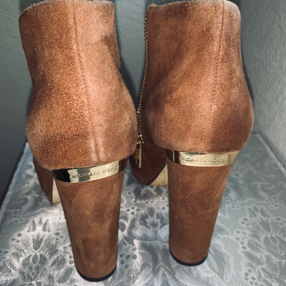 SOLD Michael Kors suede brown ankle boots - Picture 2 of 4